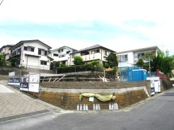 ２号棟を東南側から撮影