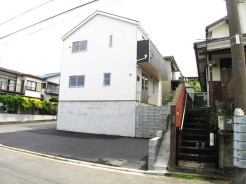 南西側から撮影