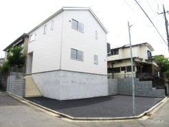 北西側から撮影